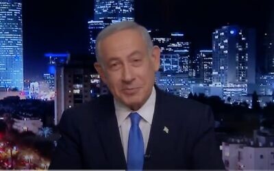 Le chef de l'opposition Benjamin Netanyahu lors d'une interview avec Bill Maher pour l'émission "Real Time" de HBO, le 14 octobre 2022. (Crédit : YouTube)