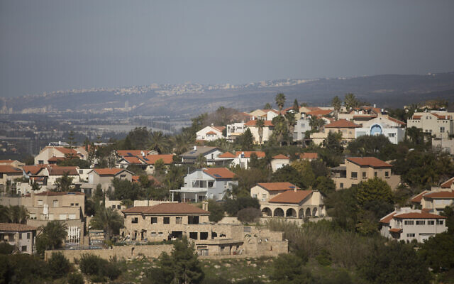 La ville israélienne de Zichron Yaakov, le28 janvier 2022. (Crédit :  Lior Mizrahi/Flash90)