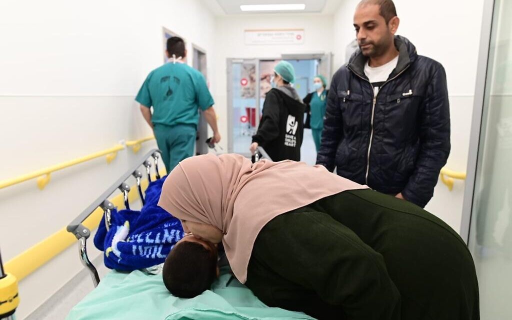 L ONG Isra lienne Save A Child s Heart Op re Du C ur Son 3 000e l-ong-isra-lienne-save-a-child-s-heart-op-re-du-c-ur-son-3-000e