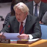 L'envoyé de l'ONU pour le Moyen-Orient, Tor Wennesland, s'adressant au Conseil de sécurité de l'ONU à New York, le 28 novembre 2022. (Crédit : ONU)