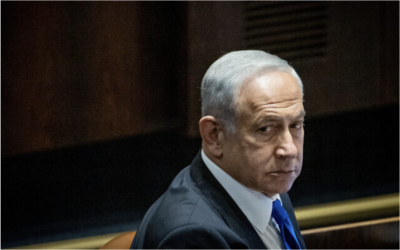 Le leader du Likud, Benjamin Netanyahu, lors d'une séance plénière de la Knesset, le 20 décembre 2022. (Crédit : Yonatan Sindel/Flash90)