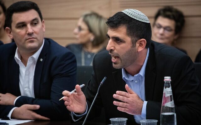 Le député du Likud Shlomo Karhi à la Commission des Arrangements de la Knesset de Jérusalem, le 13 janvier 2020. (Crédit : Hadas Parush/Flash90)
