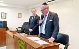 Eric Danon, ambassadeur de France en Israël, assiste à la cérémonie commémorative annuelle des associations mémorielles françaises et francophones d’Israël, le 26 janvier 2023. (Crédit : B’nai B’rith / Ambassade de France)