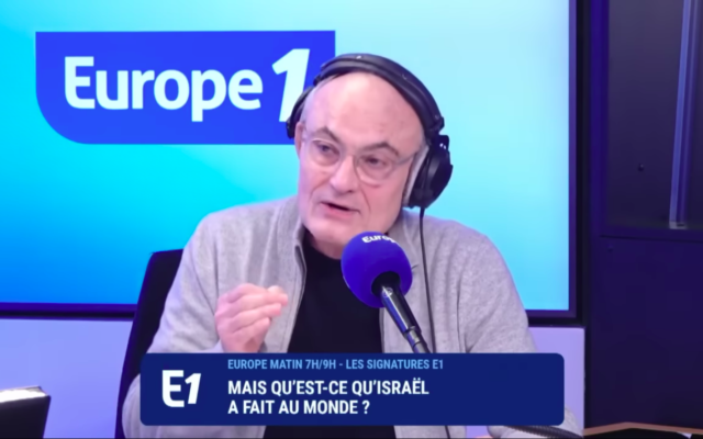 Philippe Val, ancien patron de "Charlie Hebdo", sur Europe 1, le 9 janvier 2023. (Crédit : Capture d’écran Europe 1)