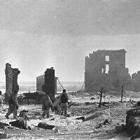 Le centre de la ville de Stalingrad après la victoire soviétique contre les forces de l'Axe, le 2 février 1943. (Crédit : RIA Novosti archive / CC-BY-SA 3.0)