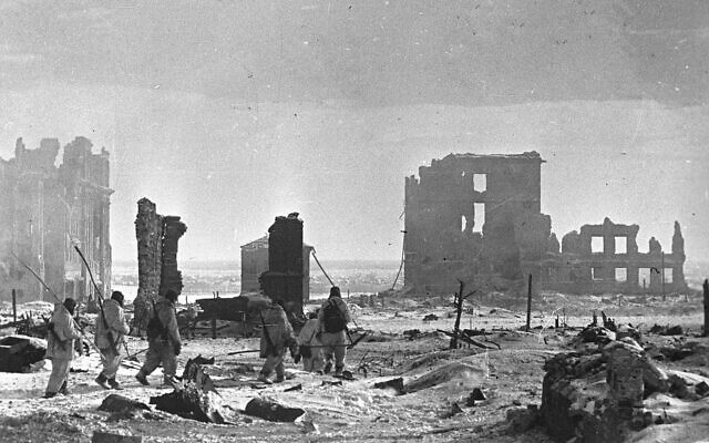 Le centre de la ville de Stalingrad après la victoire soviétique contre les forces de l'Axe, le 2 février 1943. (Crédit : RIA Novosti archive / CC-BY-SA 3.0)
