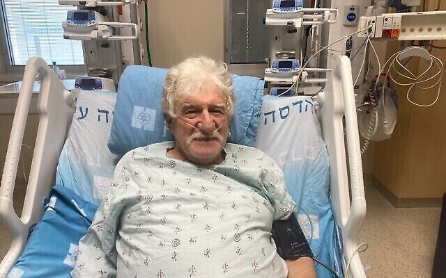 Michael Galbard, 69 ans, a reçu un nouveau traitement pour une embolie pulmonaire au Centre hospitalier Hadassah. (Avec l’aimable autorisation du Centre hospitalier Hadassah)