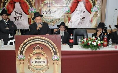 Le rabbin Shimon Baadani lors d'un événement à Kfar Yona, dans le centre d'Israël,, sur une photo non-datée. (Autorisation/Pnei Meir Institute)