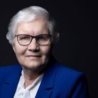 Lidia Maksymowicz, 82 ans, survivante polonaise de la Shoah, passée par le camp de concentration et d'extermination d'Auschwitz-Birkenau, à Paris, le 1er février 2023. (Crédit : Joël SAGET / AFP)