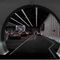 Des voitures Tesla garées dans le Las Vegas Convention Center Loop, un tunnel souterrain développé par The Boring Company d'Elon Musk, à Las Vegas, le 8 juin 2021. (Crédit : AP Photo/John Locher)