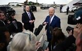Le président américain Joe Biden s'adresse à la presse à l'aéroport international de Raleigh-Durham à Morrisville, en Caroline du Nord, le 28 mars 2023. (Crédit : Jim WATSON / AFP)