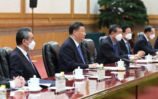 Le président chinois Xi Jinping participant à une réunion avec le Premier ministre russe, à Pékin, le 24 mai 2023. (Crédit : Alexander Astafyev/SPUTNIK/AFP)