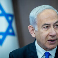 Le Premier ministre Benjamin Netanyahu dirigeant la réunion hebdomadaire du cabinet au Bureau du Premier ministre, à Jérusalem, le 28 mai 2023. (Crédit : Yonatan Sindel/Flash90)