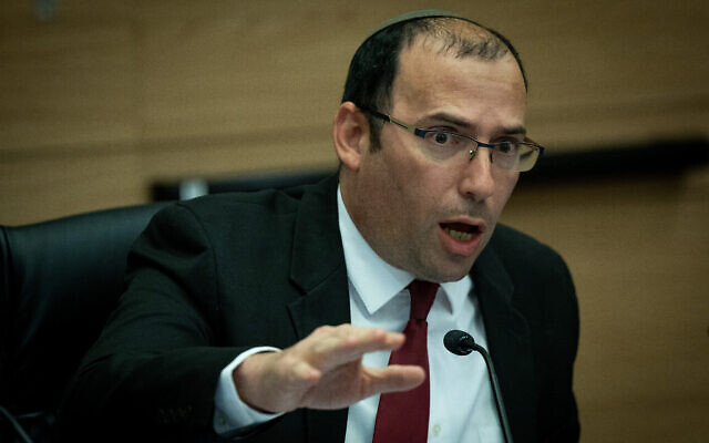 Le député Simcha Rothman à la Knesset de Jérusalem, le 29 mai 2023. (Crédit : Yonatan Sindel/Flash90)