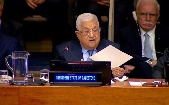 Le président de l'Autorité palestinienne Mahmoud Abbas lors d'un événement aux Nations unies marquant la 'Nakba' palestinienne à New York, le 15 mai 2023. (Capture d'écran : UN; used in accordance with Clause 27a of the Copyright Law)