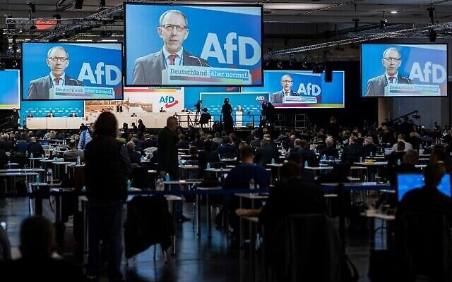 Joerg Urban, chef du parti d'extrême droite allemand AfD en Saxe, lors d'un congrès du parti à Dresde, dans l'est de l'Allemagne, le 10 avril 2021. (Crédit : JENS SCHLUETER / AFP)