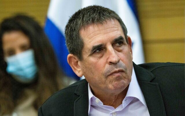 Illustration : Le vice-ministre de la Sécurité intérieure, Yoav Segalovitz, lors d'une réunion de commission à la Knesset, le 8 novembre 2021. (Crédit : Yonatan Sindel/Flash90)