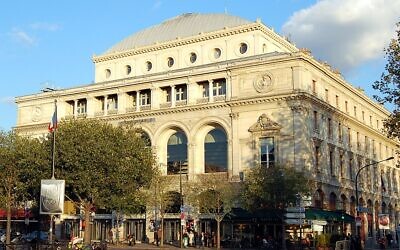 Le Théâtre de la Ville, place du Châtelet, à Paris. (Crédit : Pline / CC BY-SA 3.0)