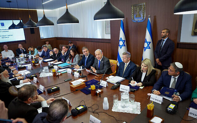 Illustration : Réunion du Conseil des ministres, dans les locaux des services du Premier ministre à Jérusalem, le 12 mars 2023. (Crédit : Marc Israel Sellem/POOL)