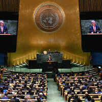 Le secrétaire général des Nations Unies Antonio Guterres prend la parole lors de la 78e Assemblée générale des Nations unies, à New York, le 19 septembre 2023. (Crédit : TIMOTHY A. CLARY / AFP)