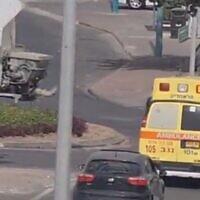 Une ambulance à Rahat évacue Muhammad Al-Atiq à l'hôpital, le 31 août 2023. (X capture d'écran)