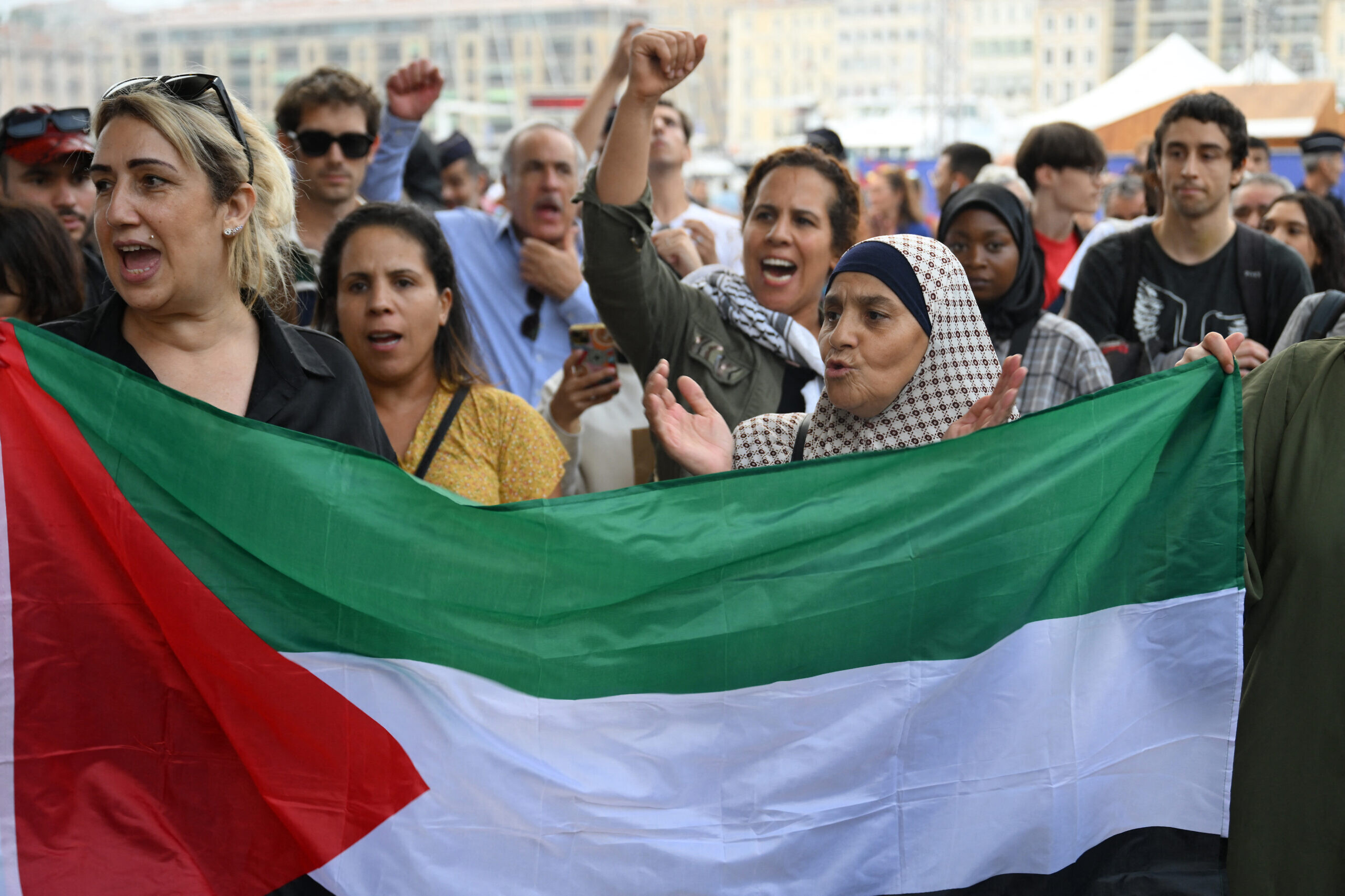 Marseille: deux députés LFI veulent voir le drapeau palestinien
