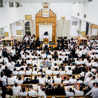 La Yeshiva Mir dans le quartier ultra-orthodoxe de Mea Shearim, à Jérusalem, le 19 septembre 2023. (Crédit : Arie Leib Abrams/Flash90)