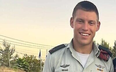 Le major Ariel Ben Moshe de Kiryat Motzkin, qui a été tué au combat au kibboutz Reim le 7 octobre 2023. (Crédit : Tsahal)