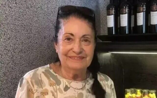 Elma Avraham a été enlevée à son domicile du kibboutz Nahal Oz par des terroristes du Hamas le 7 octobre et libérée le 26 novembre 2023. (Autorisation)