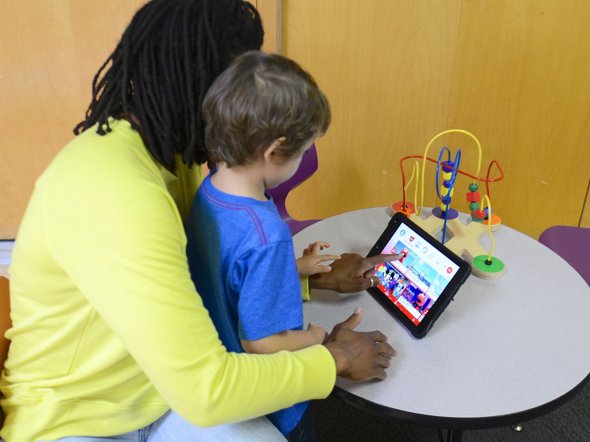 Les tablettes peuvent-elles aider les enfants autistes ?