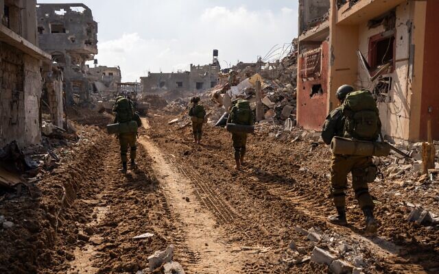 Les troupes lors d'une opération en Cisjordanie sur une photo non-datée, le 13 janvier 2024. (Crédit : Armée israélienne)