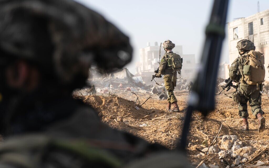 Des soldats israéliens intervenant dans la bande de Gaza, sur une photo non datée autorisée à la publication le 29 janvier 2024. (Crédit : Armée israélienne)