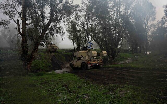 Des troupes israéliennes opérant sur la frontière nord dans une photo diffusée par l'armée pour publication le 6 février 2024 (Crédit : Armée israélienne)