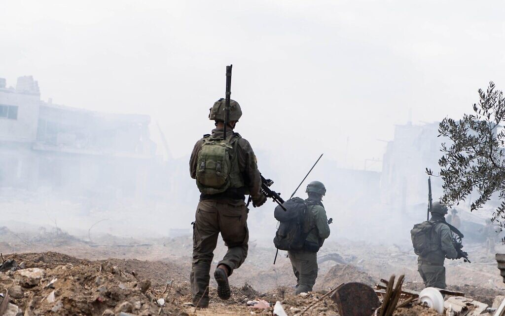 Les troupes israéliennes en opération à Gaza dans une photo non-datée diffusée le 2 février 2024. (Crédit : Armée israélienne)