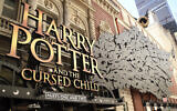 Photo d'illustration : Un panneau "Harry Potter et l'Enfant Maudit" accroché au Lyric Theater de New York lors de son ouverture à Broadway, le 22 avril 2018. (Crédit : Evan Agostini/Invision/AP, File)