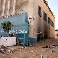 Le siège de l'UNRWA, à Gaza City, le 8 février 2024. (Crédit : Emanuel Fabian/Times of Israel)
