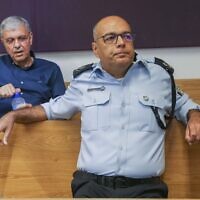 Le chef de l'unité Lahav 433, le surintendant adjoint Moti Levi, lors d'une audience dans l'affaire du sous-marin, au tribunal de Tel Aviv, le 14 septembre 2023. (Crédit : Flash90)