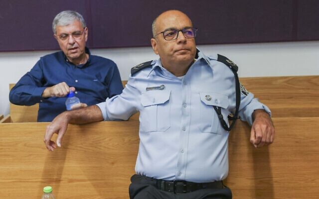Le chef de l'unité Lahav 433, le surintendant adjoint Moti Levi, lors d'une audience dans l'affaire du sous-marin, au tribunal de Tel Aviv, le 14 septembre 2023. (Crédit : Flash90)