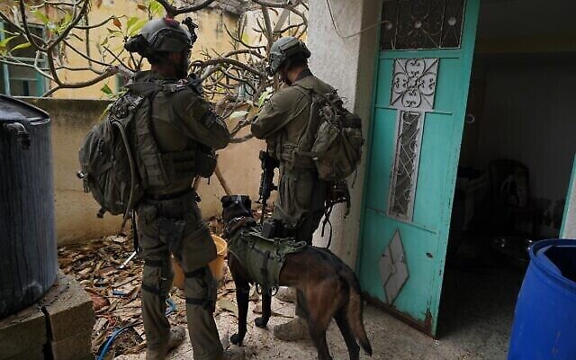 Des soldats interviennent dans la bande de Gaza sur une photo publiée par l'armée le 8 février 2024 (Crédit : Armée israélienne)