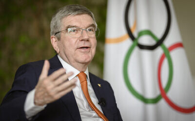 Le président du Comité Olympique International (CIO), Thomas Bach, lors d'une interview avec l'AFP avant les Jeux olympiques de Paris 2024, au siège du CIO, à Lausanne, le 26 avril 2024. (Crédit : Gabriel Monnet/AFP)