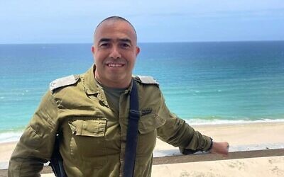 L'adjudant Ibrahim Kharuba, tué alors qu'il combattait des terroristes du Hamas dans l'avant-poste de Tsahal de Nahal Oz le 7 octobre 2023. (Crédit : Armée israélienne)