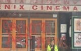 Le cinéma Phoenix vandalisé avec de la peinture rouge avant la projection du film "Supernova : The Music Festival Massacre", à Londres, le 22 mai 2024 (Crédit : Capture d’écran/X ; utilisée conformément à l'article 27a de la loi sur les droits d'auteur)