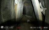 Tunnel de contrebande du Hamas à Rafah, dans le sud de la bande de Gaza, sur une image tirée d'une vidéo diffusée le 5 juin 2024. (Crédit : Armée israélienne)
