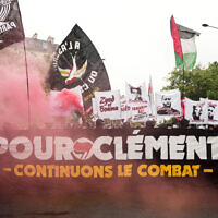 Manifestation en hommage au militant d'extrême-gauche Clément Méric tué en 2013, et en soutien aux peuples palestinien et kanak, à Paris, le 1er juin 2024. (Crédit : Zakaria ABDELKAFI / AFP)