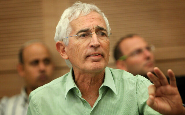 L'ancien député Shaï Hermesh lors d'une réunion d’une commission, à la Knesset, le 14 novembre 2012. (Crédit : Miriam Alster/Flash90)