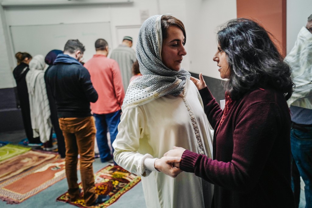 France: La première prière mixte dirigée par deux femmes imames