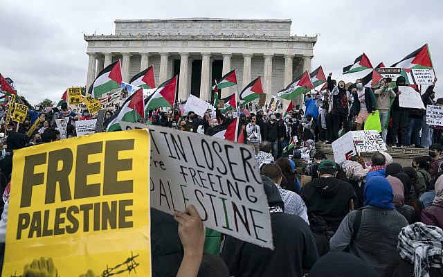 Marche nationale pour la Palestine au Lincoln Memorial, à Washington, samedi 29 mai 2021. (AP Photo / Jose Luis Magana)