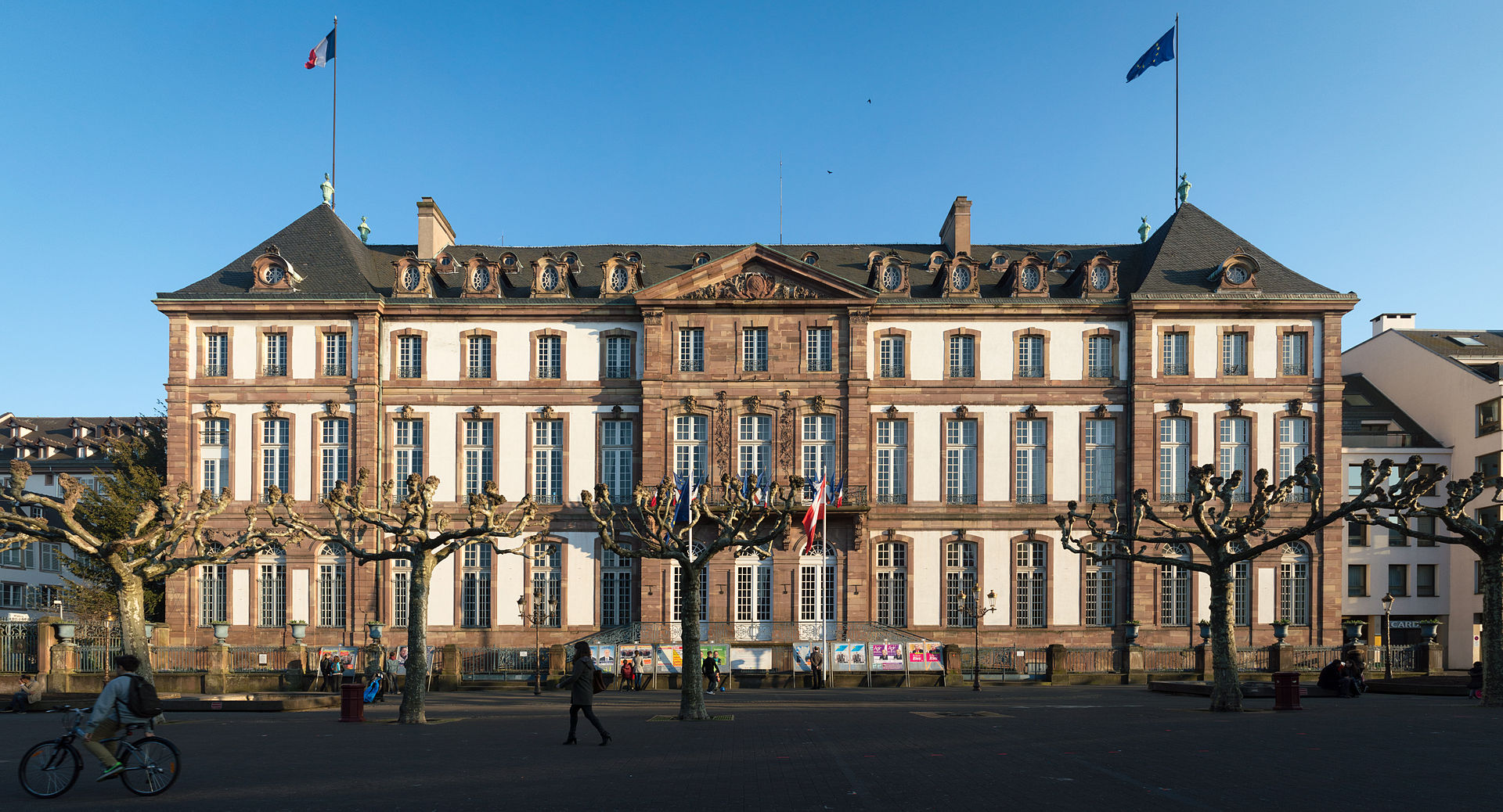 Strasbourg, la fanfare des quat'z arts (2)  | Ops & Blogs - Vimarsana News
