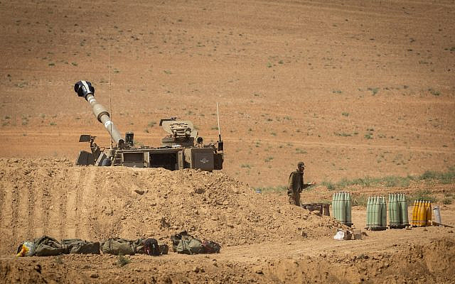 Corps d'artillerie de Tsahal (Forces de défense israéliennes) vu près de la frontière israélienne avec Gaza le 7 août 2022. Photo de Yonatan Sindel/Flash90