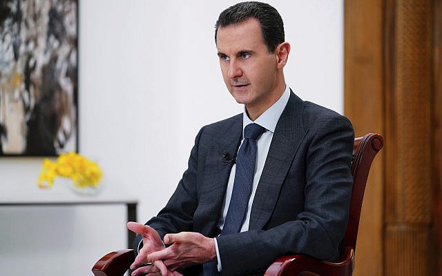 DOSSIER - Photo d'archive publiée par l'agence de presse officielle syrienne SANA, le président syrien Bashar Assad à Damas. (SANA via AP, fichier)
